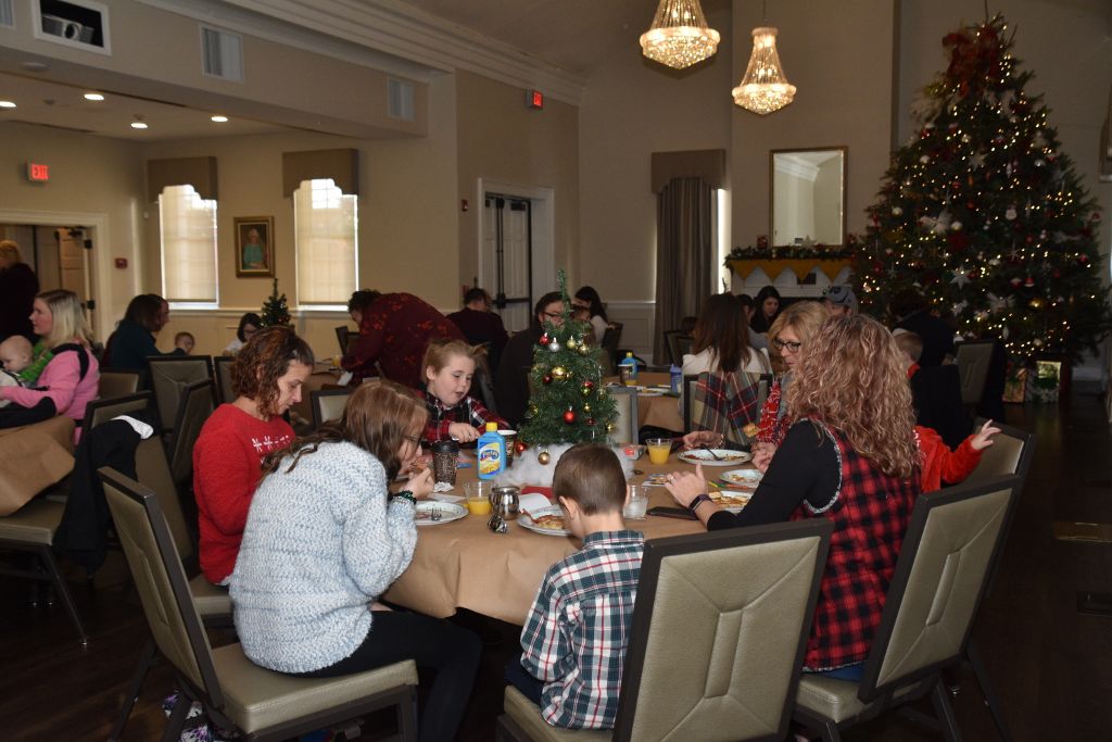 bkf with santa#2 12-14-19 022 (1024x683).jpg